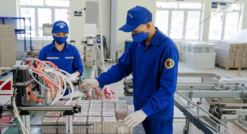 Nhà máy Z121 tăng tốc mở rộng dây chuyền sản xuất pháo hoa năm 2025