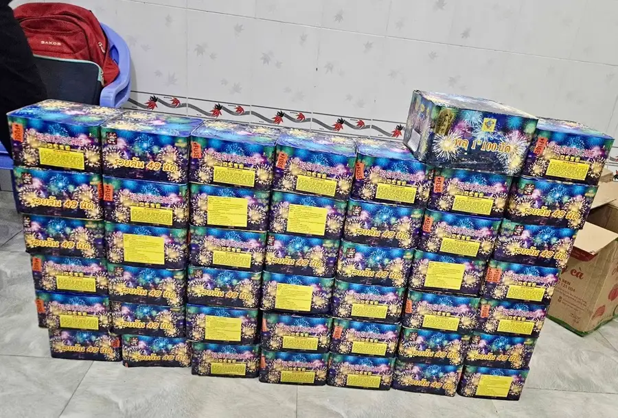 Tang vật pháo lậu 2