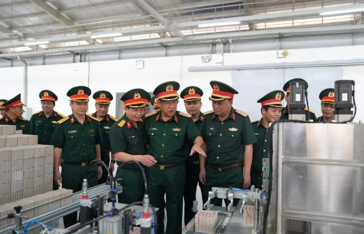 Dây chuyền sản xuất tự động Z121